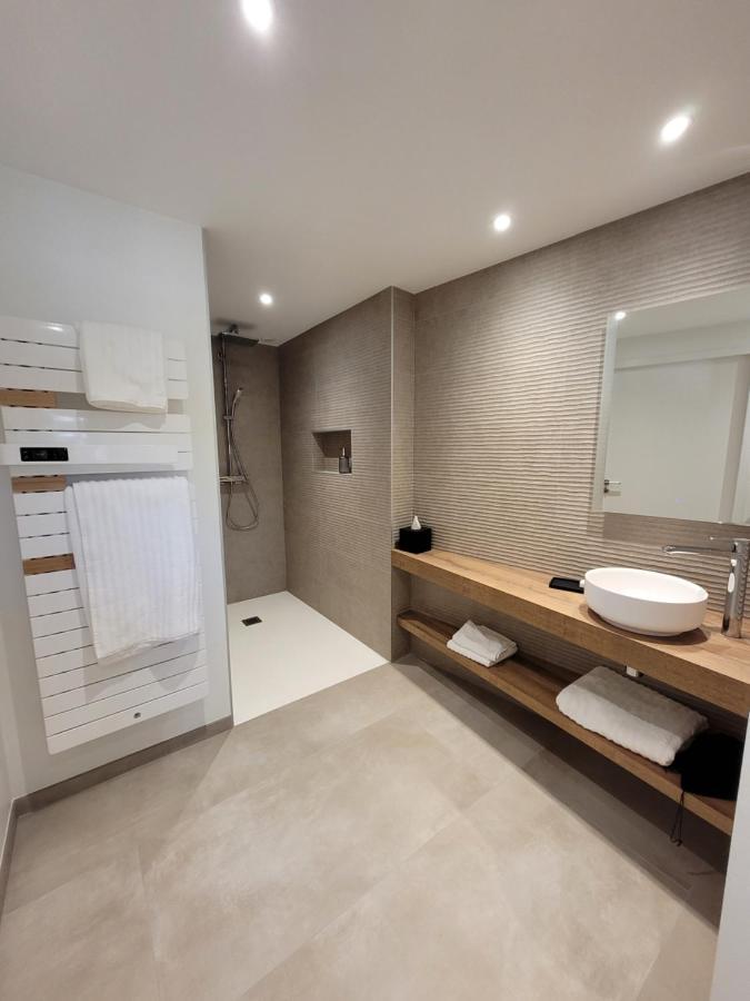 Lodges En Pierres Dorees Saint-Germain-Nuelles Exterior foto