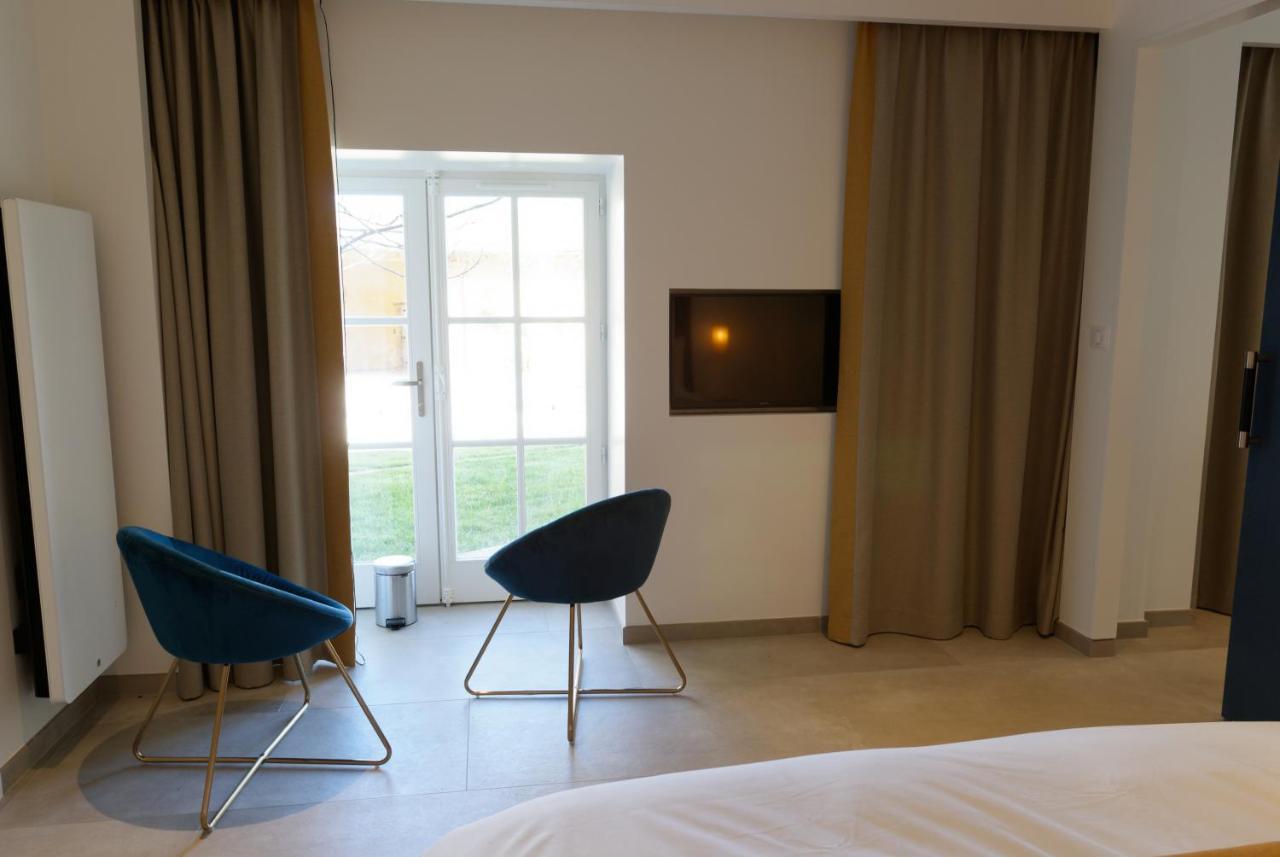 Lodges En Pierres Dorees Saint-Germain-Nuelles Exterior foto